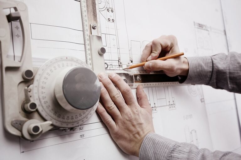 Инженер за работой Инженер за работой