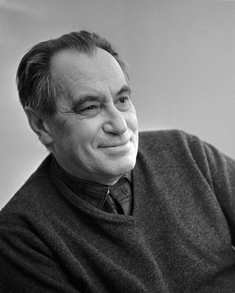 Писатель Валентин Катаев