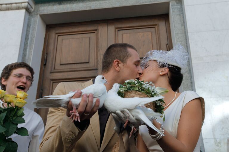 В день трех девяток (09.09.09) во Дворце бракосочетания № 1 Грибоедовский