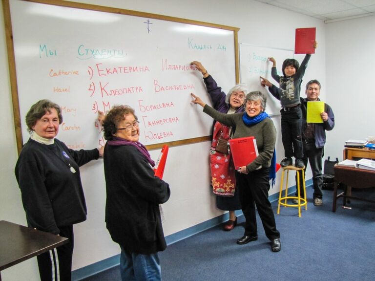 Аляска, о. Кадьяк. Занятия Дарьи Сафроновой-Семеновой с местными жителями Аляска, о. Кадьяк. Занятия Дарьи Сафроновой-Семеновой с местными жителями