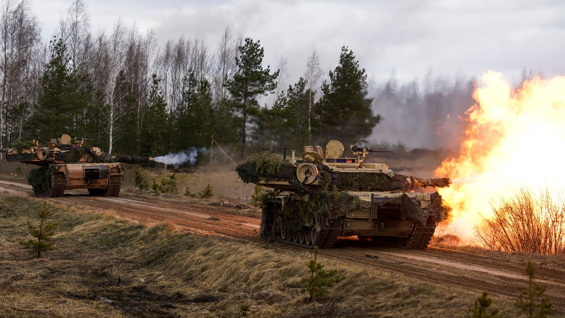 Танки M1 Abrams  - РИА Новости, 1920, 23.01.2023