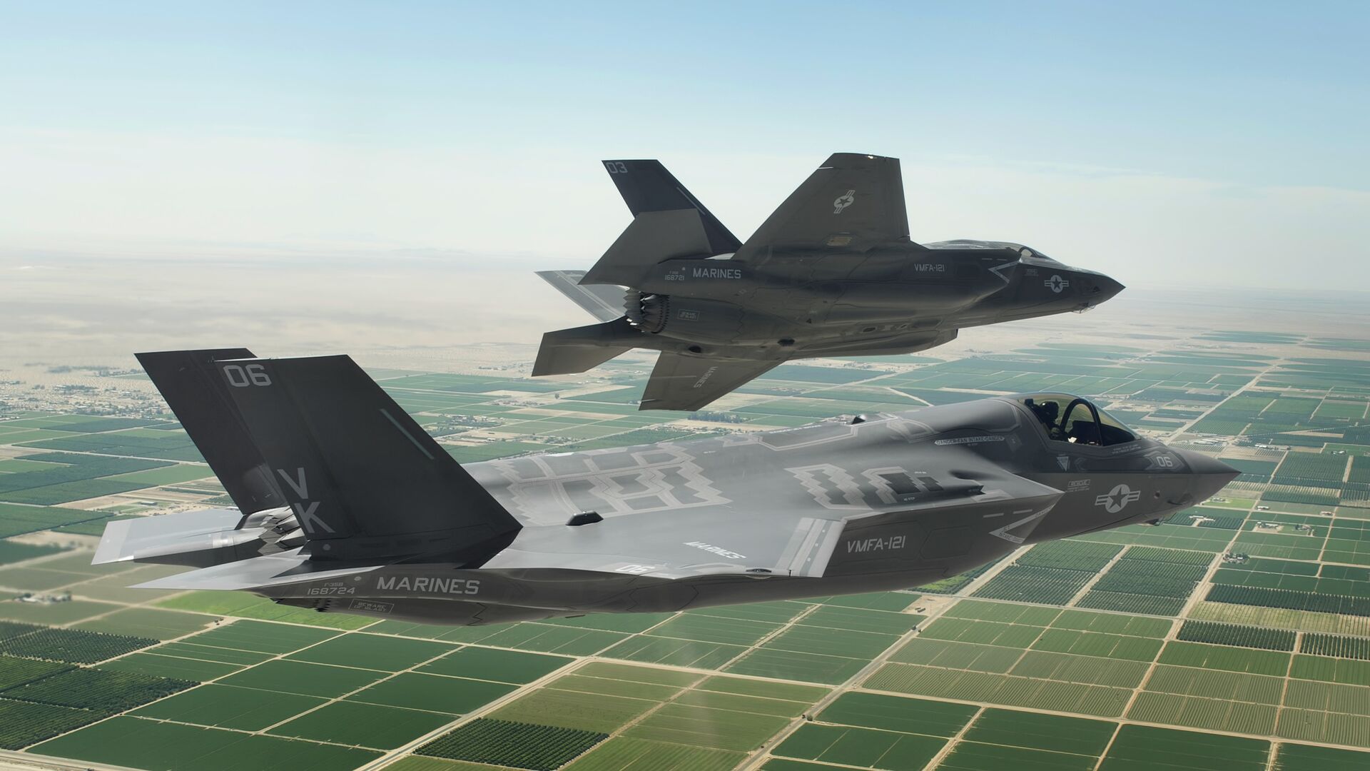 Американские истребители-бомбардировщики пятого поколения F-35 Lightning II  - РИА Новости, 1920, 18.09.2023