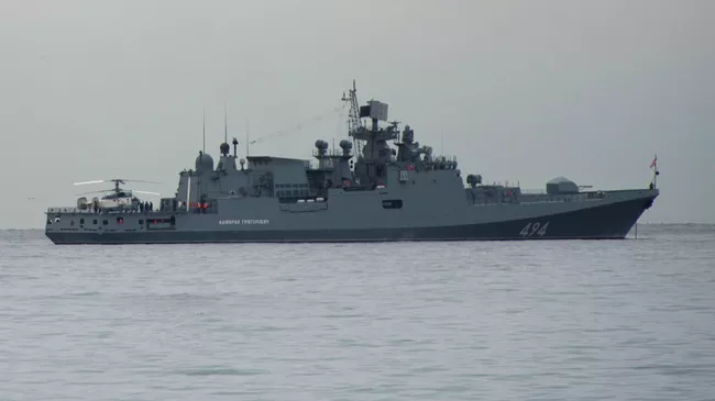 Сторожевой корабль Адмирал Григорович у побережья Черного моря. Архивное фото