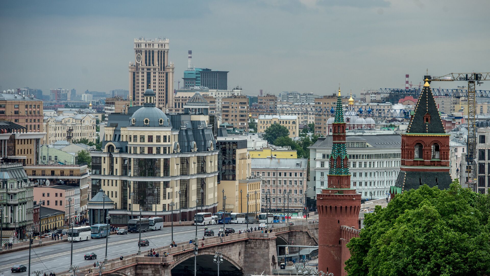 Вид на Константино-Еленинскую башню и Москворецкую башню в Москве - РИА Новости, 1920, 18.09.2023