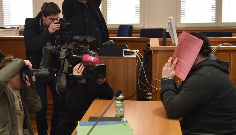 Медицинский брат Нильс Хёгель на суде в городе Ольденбург. 19 февраля 2015