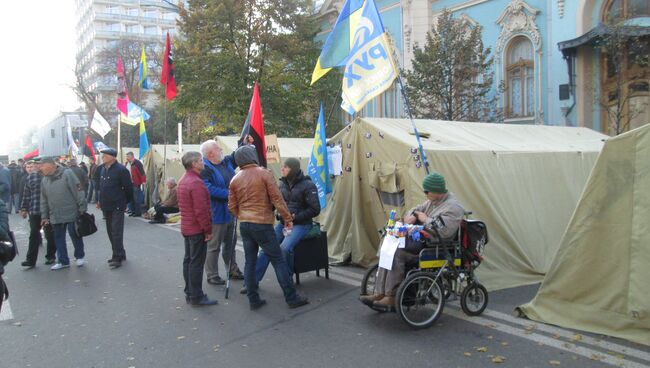 Протесты у здания Верховной Рады Украины в Киеве. 19 октября 2017