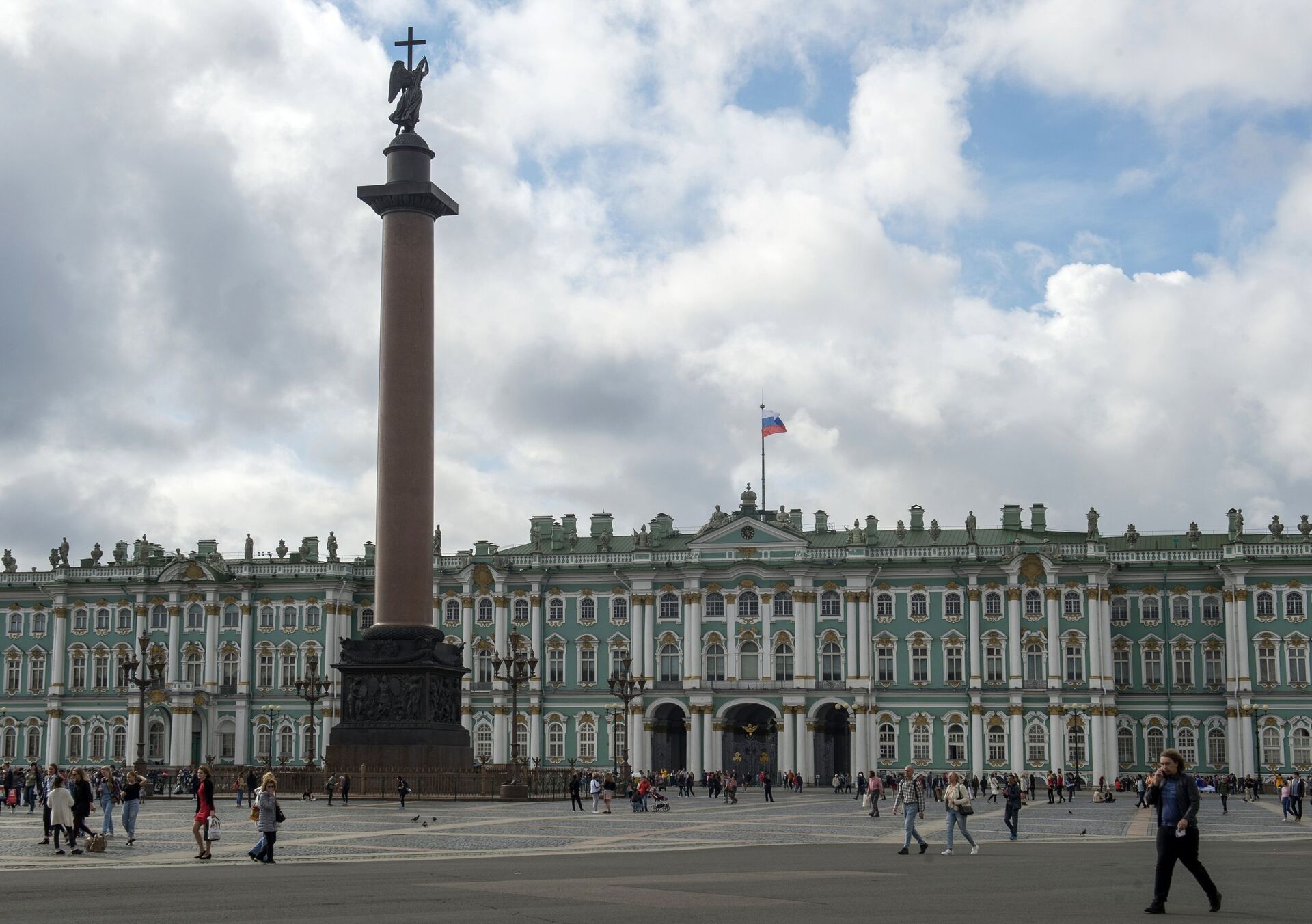 Дворцовая площадь и Зимний дворец в Санкт-Петербурге - РИА Новости, 1920, 24.02.2022