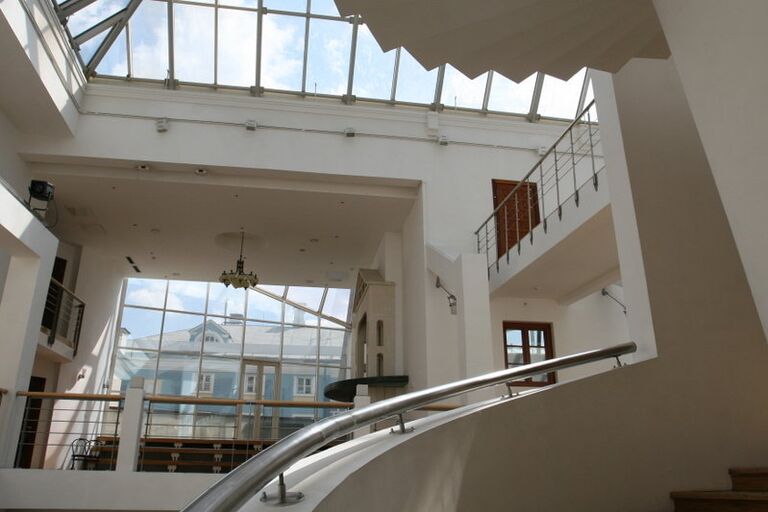 Здание Театра Школа драматического искусства на Поварской Здание Театра Школа драматического искусства на Поварской