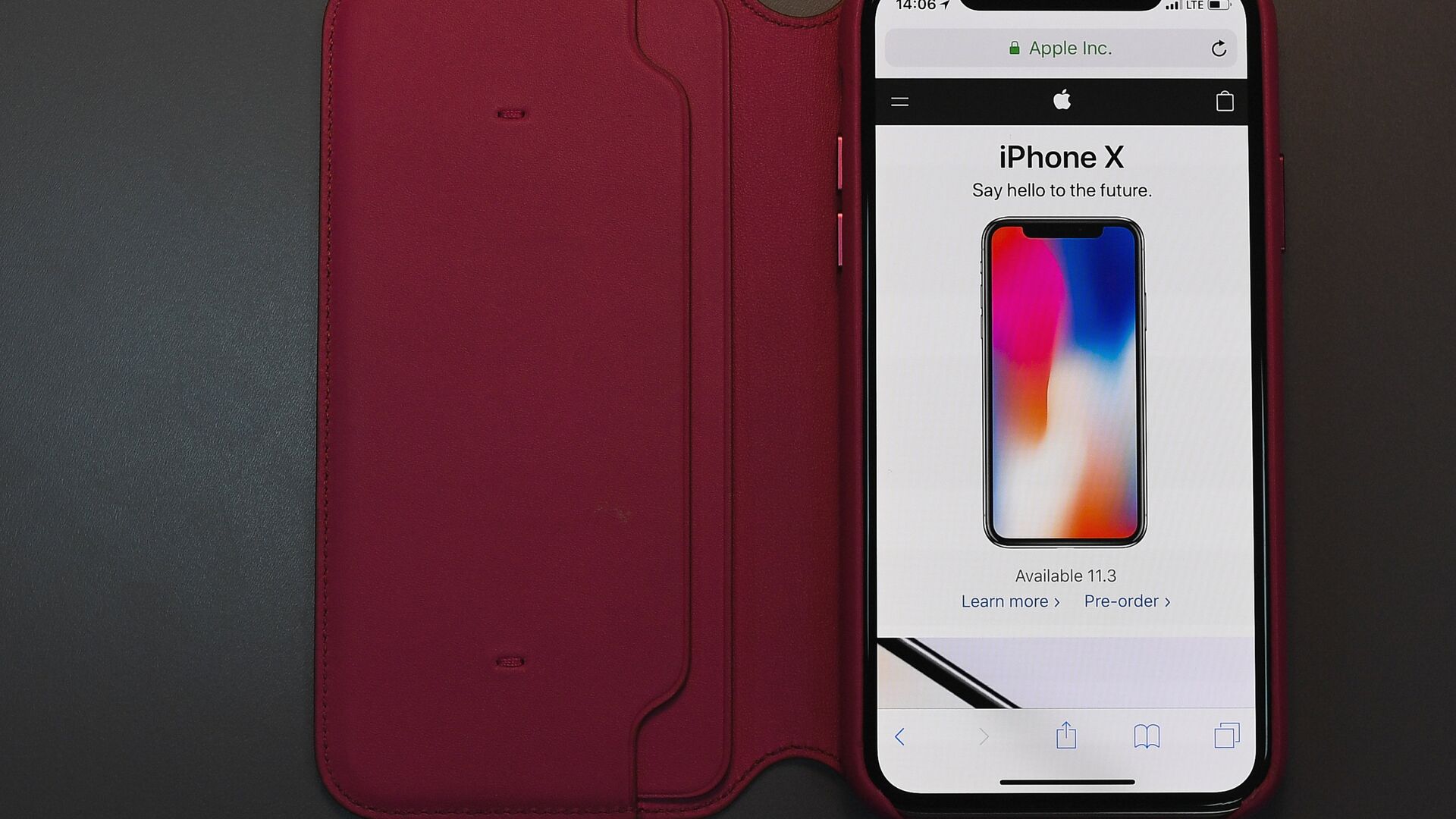 Новый смартфон iPhone X от компании Apple - РИА Новости, 1920, 17.11.2020