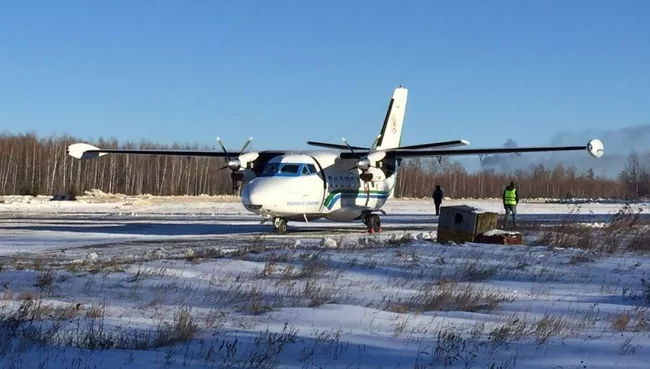 Самолет L-410