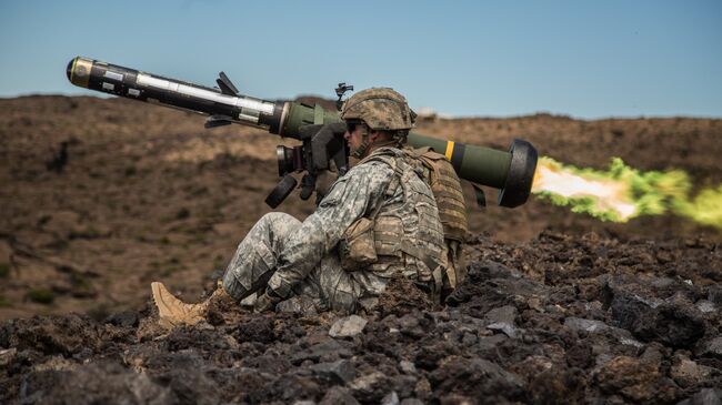 Американский переносной противотанковый ракетный комплекс (ПТРК) FGM-148 Javelin