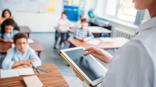 На уроке в школе