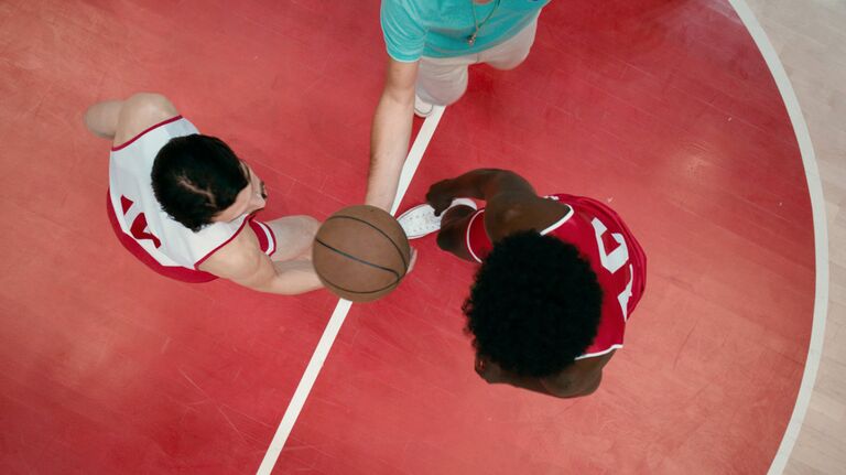 Кадр из фильма Движение вверх, 2017 Кадр из фильма Движение вверх, 2017