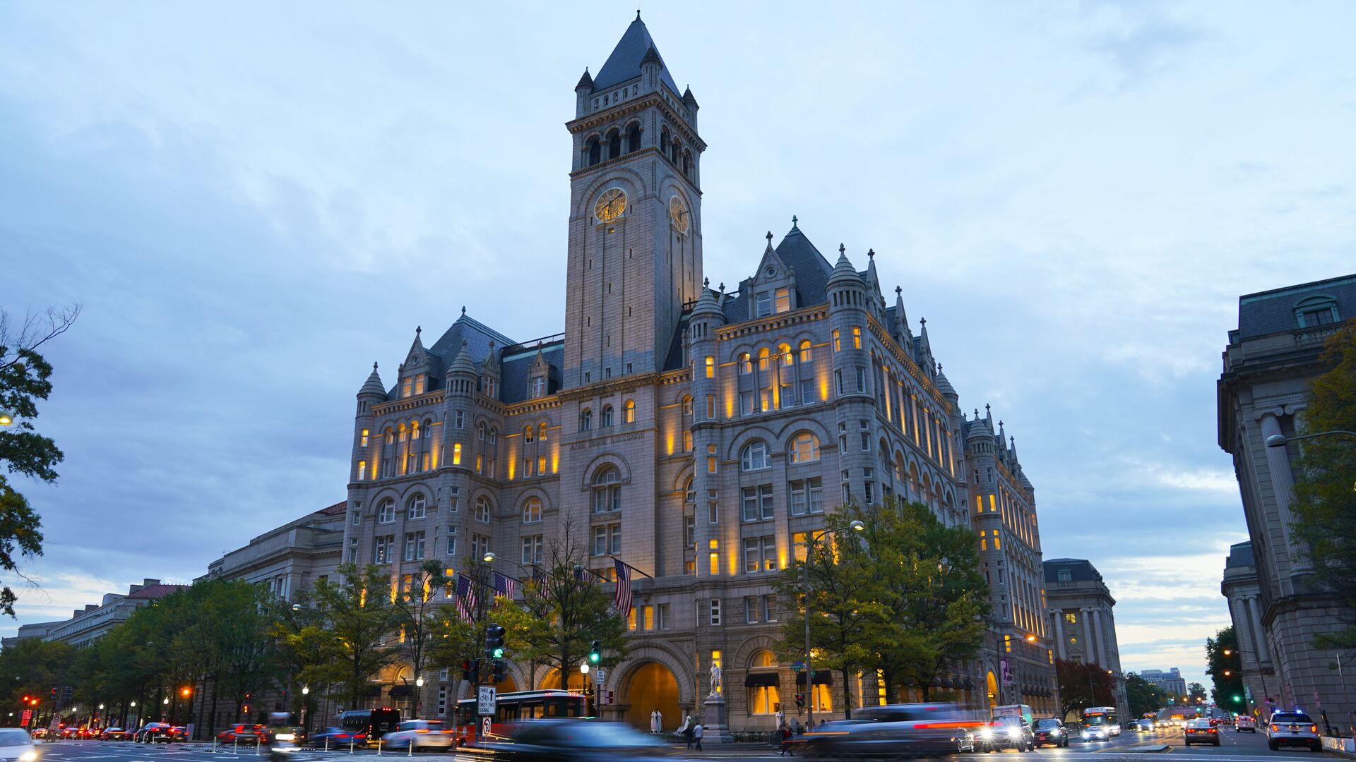 Trump International Hotel на Пенсильванском проспекте в Вашингтоне - РИА Новости, 1920, 17.02.2021