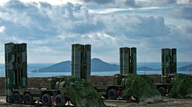 Полк С-400 на боевом дежурстве в Крыму