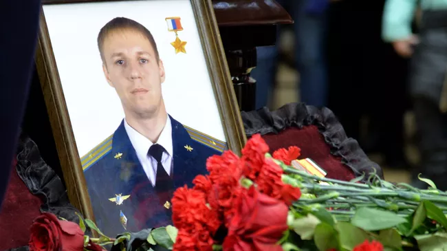 На церемонии прощания с летчиком Романом Филиповым, погибшим в Сирии. 8 февраля 2018