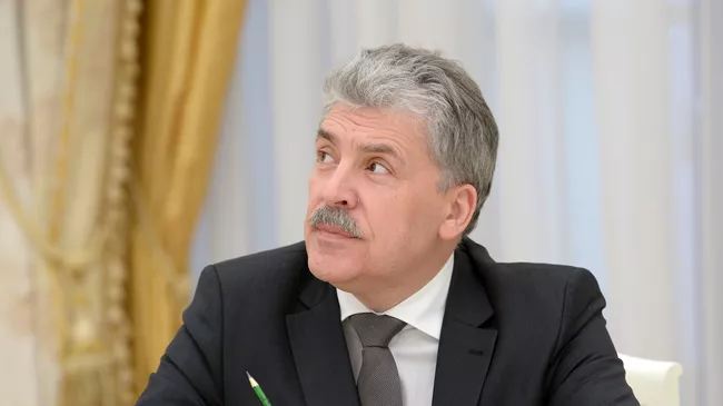 Павел Грудинин во время встречи президента РФ Владимира Путина с кандидатами на должность президента РФ. 19 марта 2018