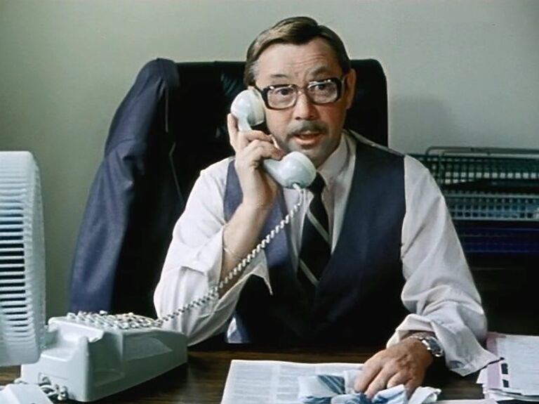 Олег Анофриев в фильме Тайна виллы Грета(1983) Олег Анофриев в фильме Тайна виллы Грета(1983)