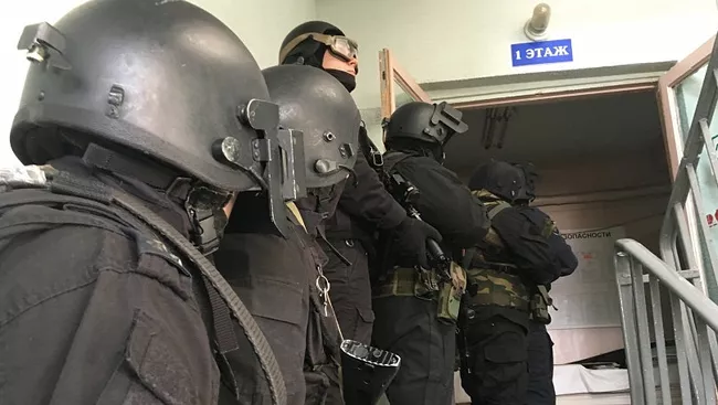 Сотрудники российских спецслужб