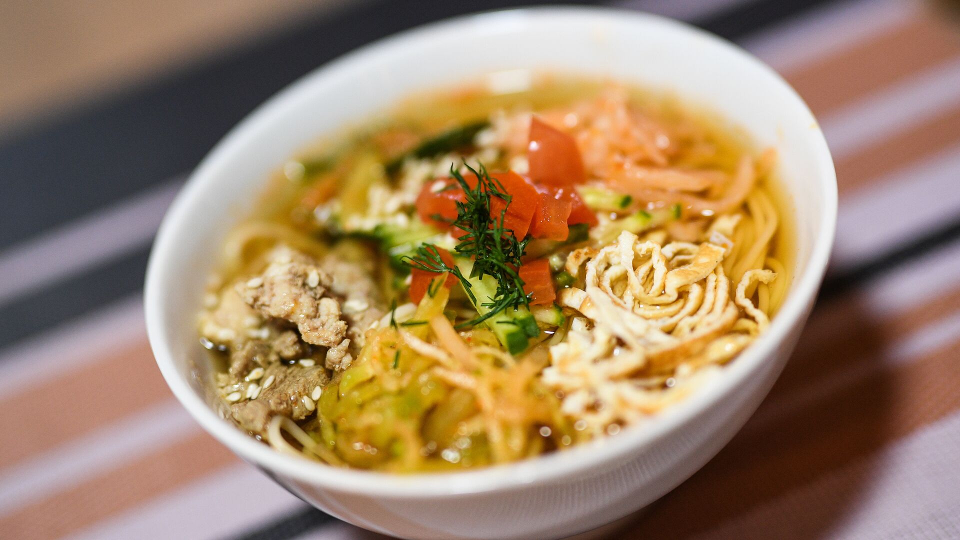 Фирменное блюдо Кукси в одноименном баре в Волгограде - РИА Новости, 1920, 17.02.2025