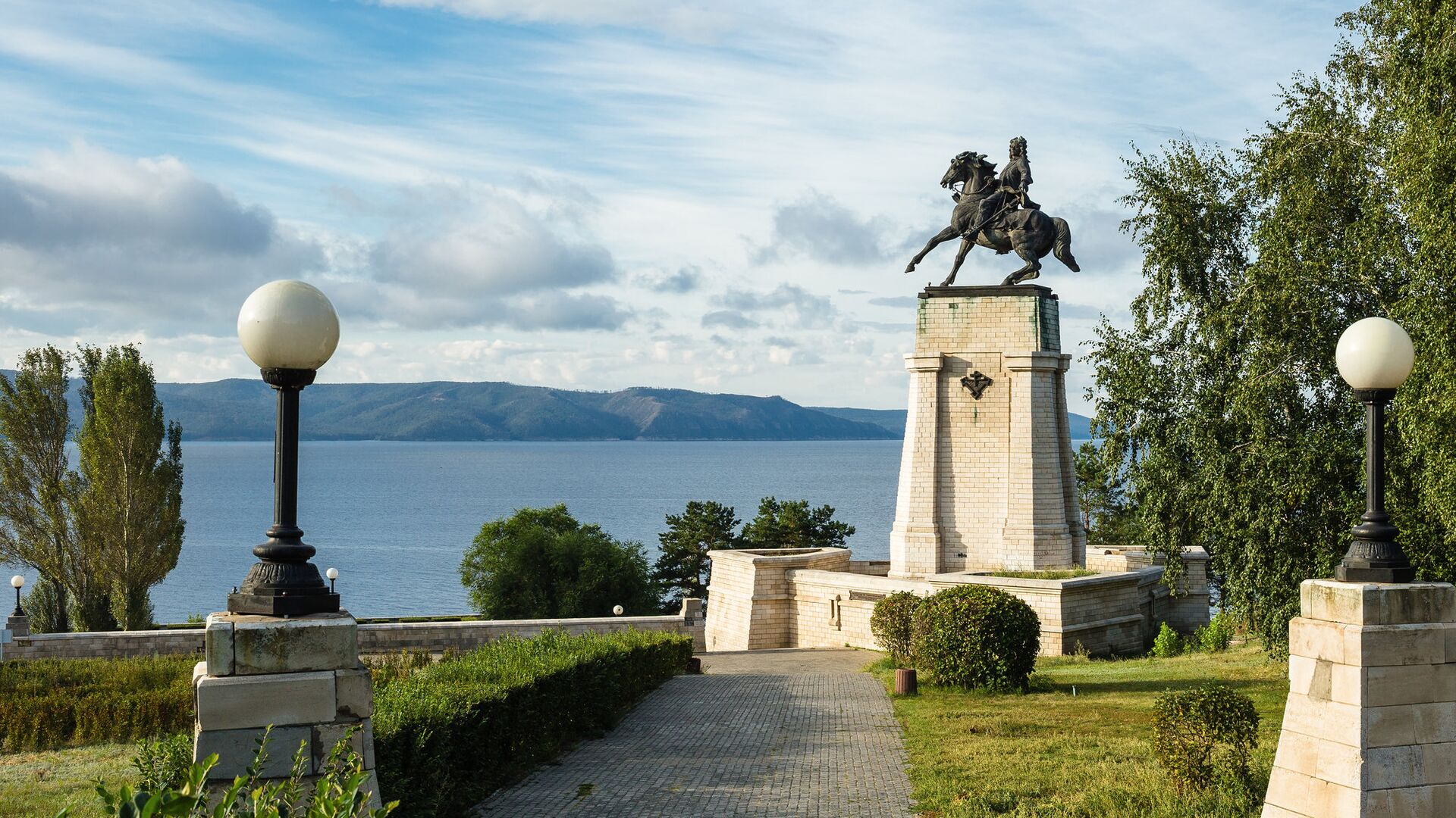 Памятник Василия Татищева в Тольятти - РИА Новости, 1920, 21.07.2021