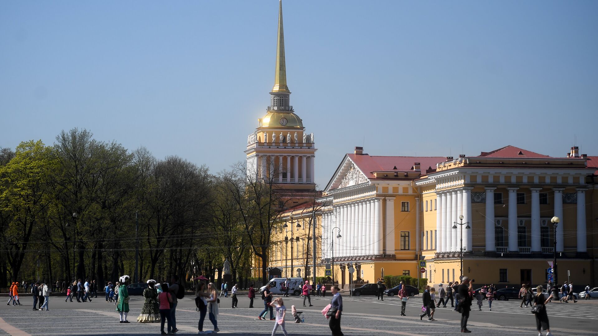 Здание Адмиралтейства в Санкт-Петербурге - РИА Новости, 1920, 11.10.2019