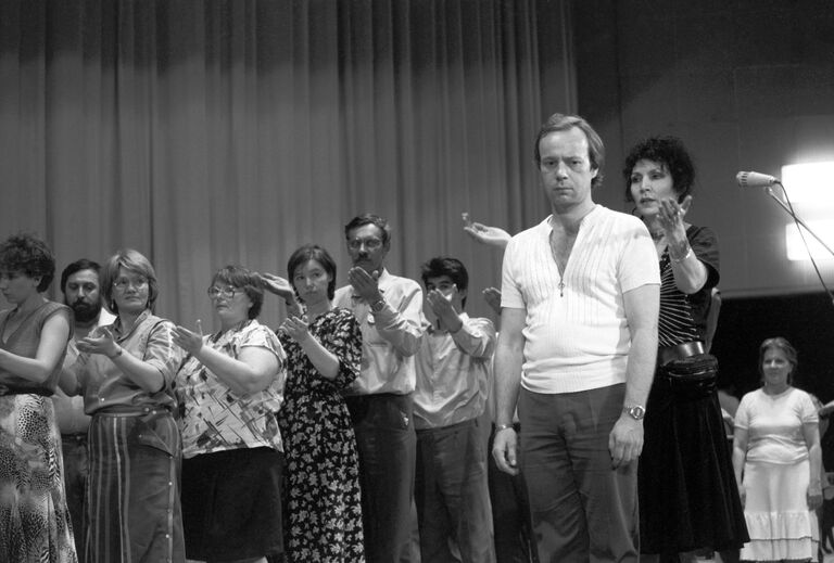 Сеанс экстрасенса Джуны (Евгении Давиташвили) Сеанс экстрасенса Джуны (Евгении Давиташвили)