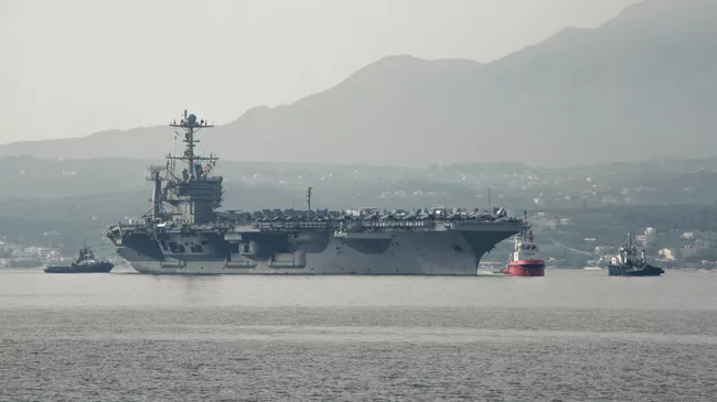 Авианосец ВМС США Гарри Трумэн в Средиземном море. Май 2018