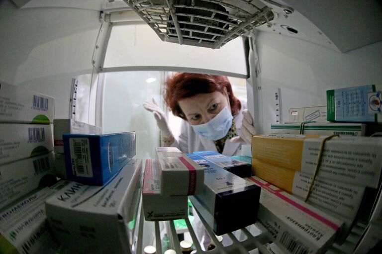 Лекарственные препараты в холодильнике Лекарственные препараты в холодильнике