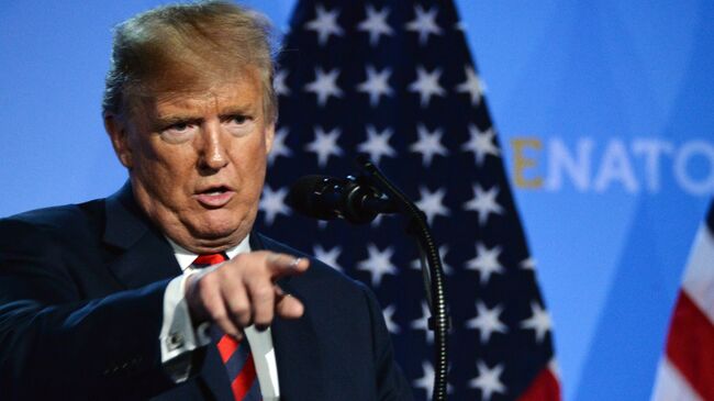 Президент США Дональд Трамп на пресс-конференции после участия в саммите НАТО в Брюсселе, Бельгии. 12 июля 2018
