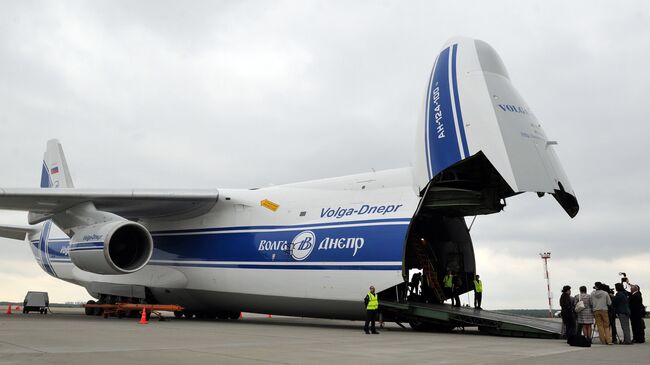 Самолет АН-124-120 Руслан компаний Волга-Днепр и AirBridgeCargо