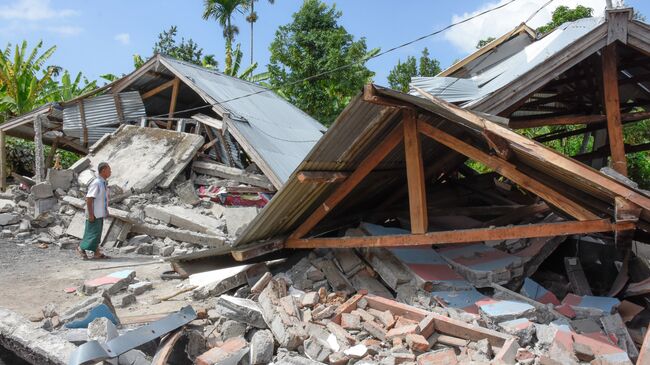Последствия землетрясения в Индонезии. Архивное фото