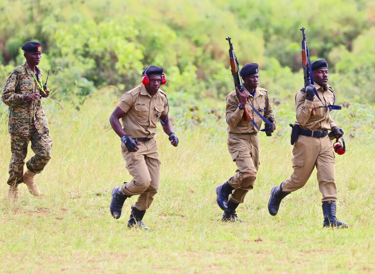 Сотрудники правоохранительных органов Уганды