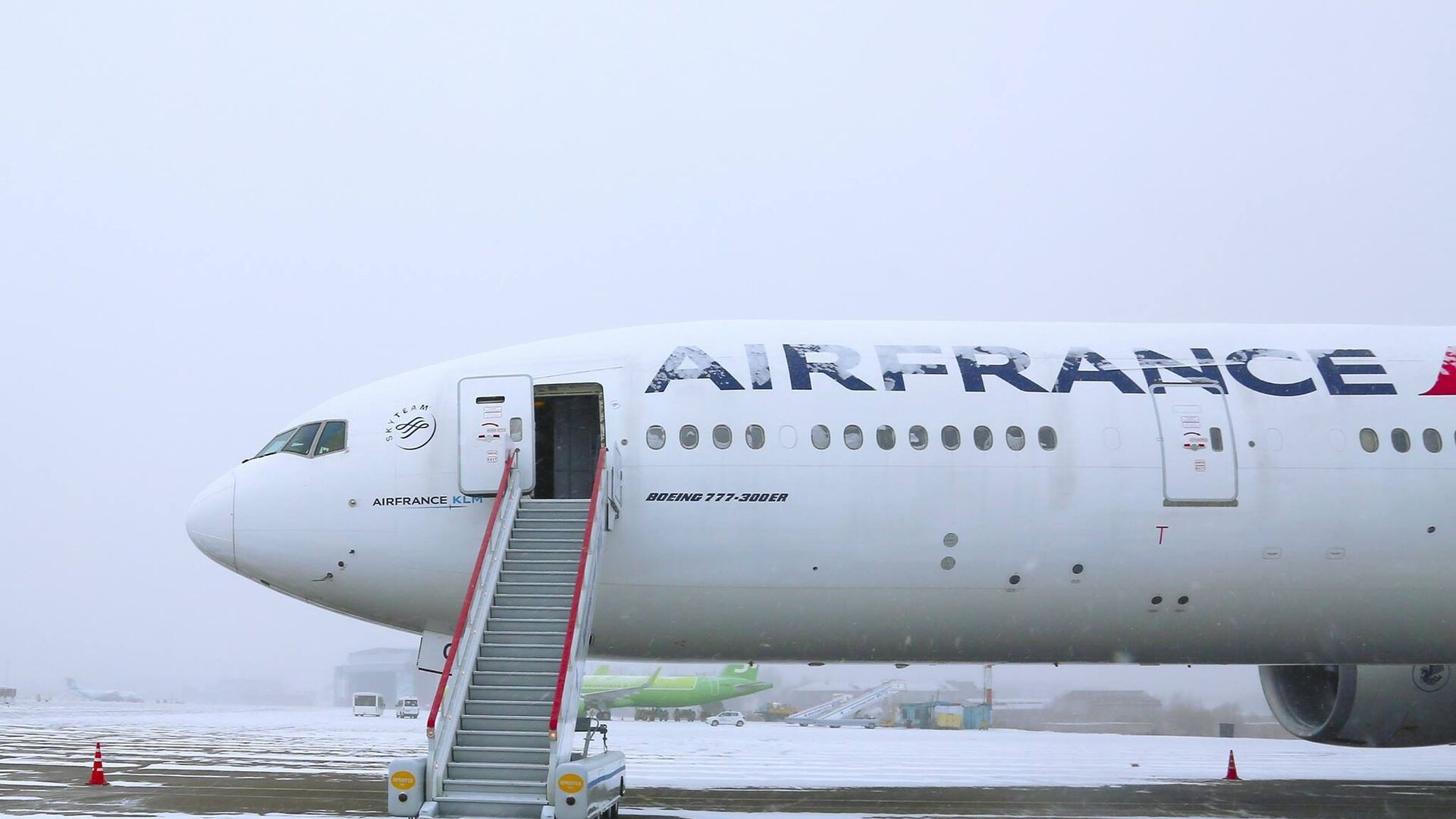 Самолет Boeing-777 авиакомпании Air France. Архивное фото - РИА Новости, 1920, 02.05.2023