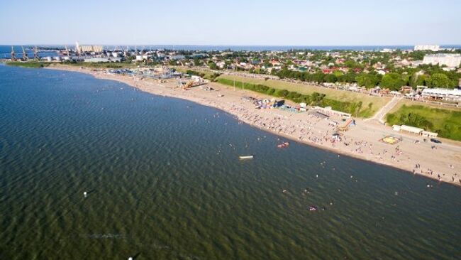 Город Ейск и пляжи на Ейской косе на Азовском море