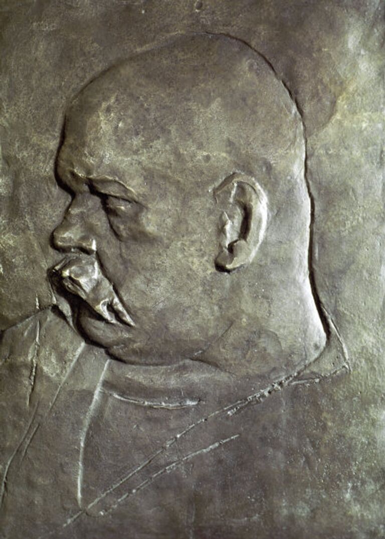 Портрет писателя Владимира Гиляровского работы скульптора Ивана Шадра Портрет писателя Владимира Гиляровского работы скульптора Ивана Шадра