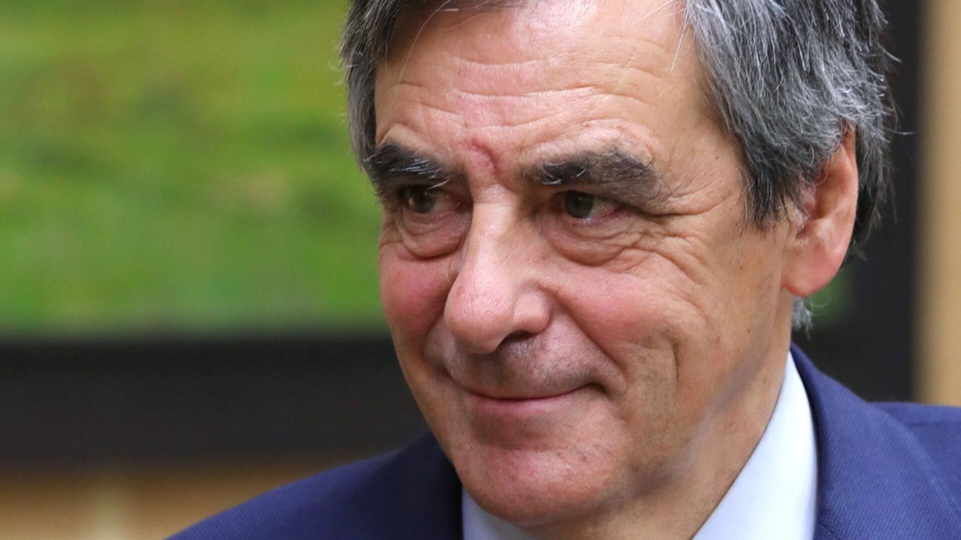 Бывший премьер-министр Франции Франсуа Фийон перед началом встречи с президентом РФ Владимиром Путиным. 5 декабря 2018 - РИА Новости, 1920, 02.07.2021