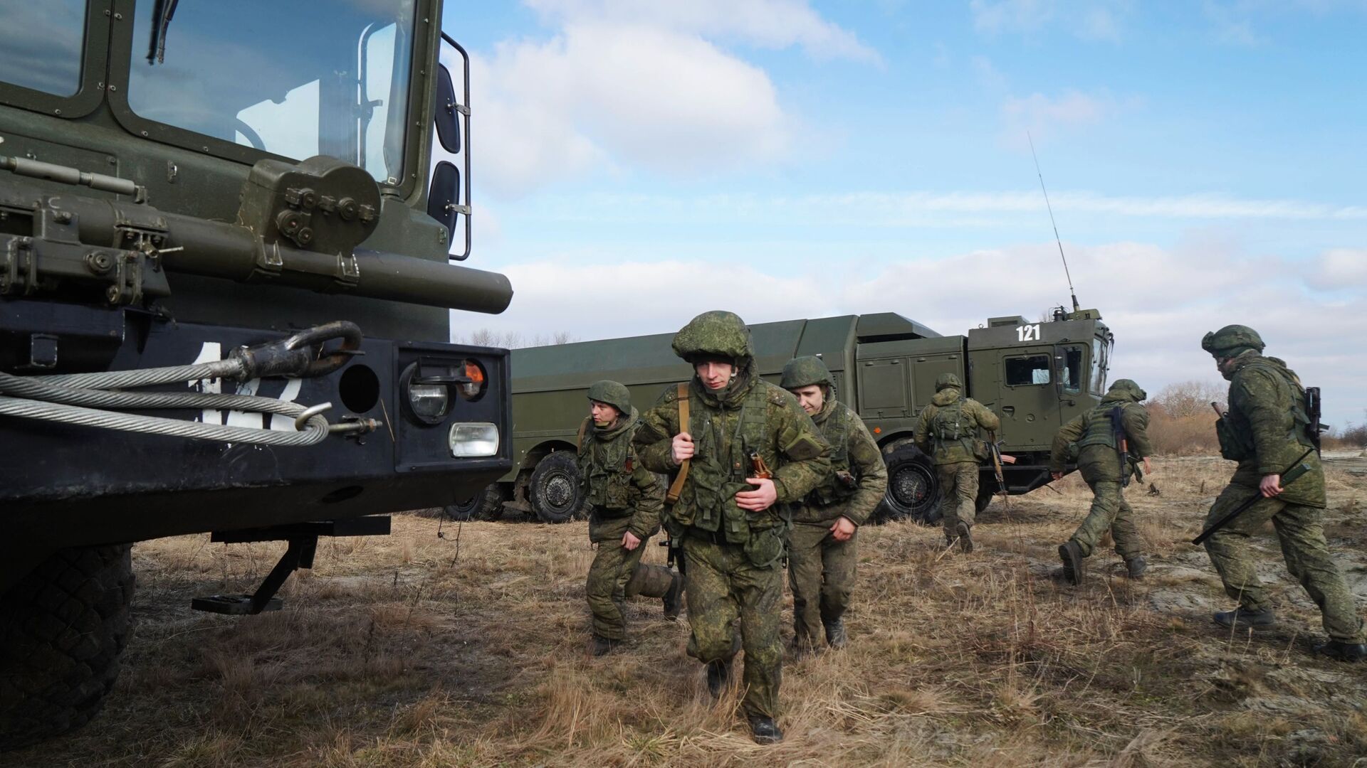 Военнослужащие во время тактических учений береговых ракетных войск
Балтийского флота - РИА Новости, 1920, 07.03.2021