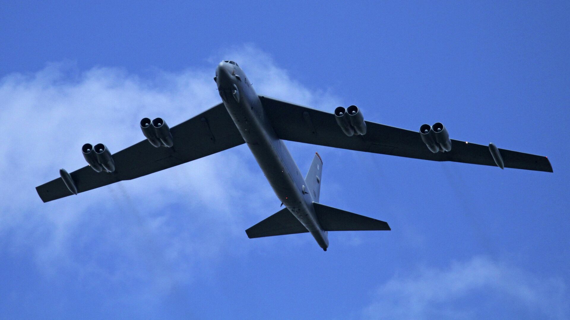 Стратегический бомбардировщик Boeing B-52H Stratofortress ВВС США - РИА Новости, 1920, 04.09.2020