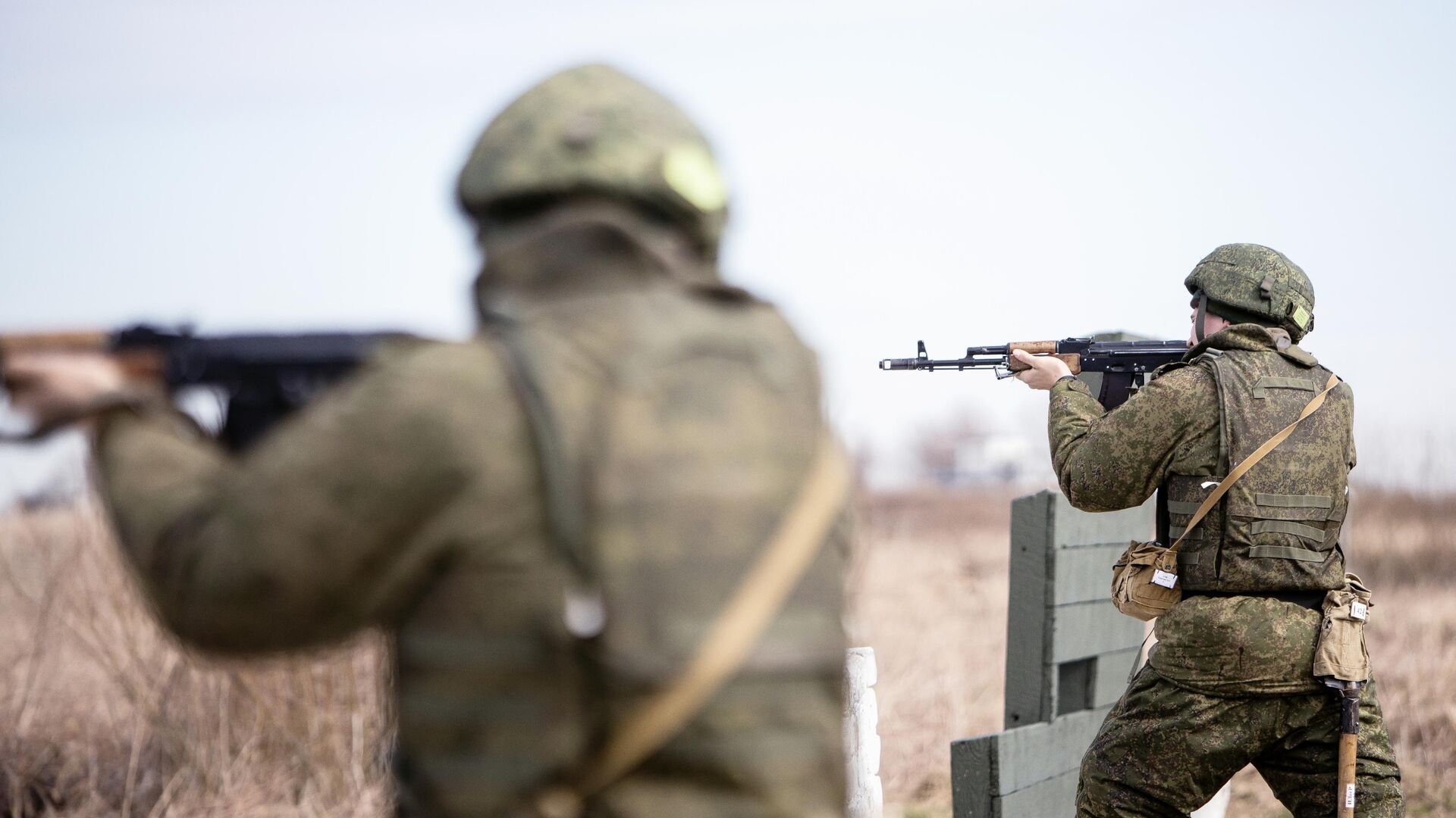 Военнослужащие береговых войск Балтийского флота во время тактических учений в Калининградской области - РИА Новости, 1920, 06.04.2021