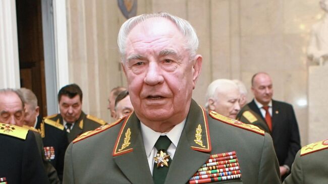 Дмитрий Язов