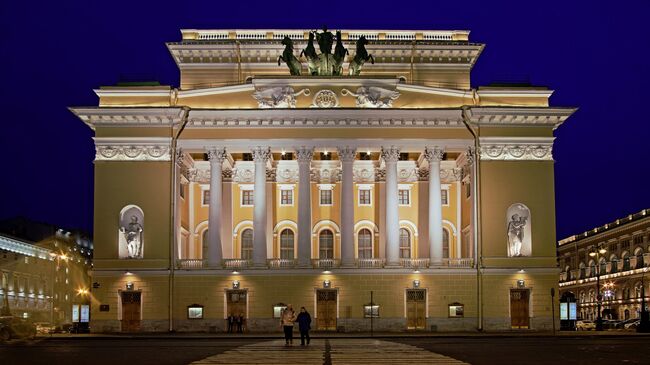 Здание Александринского театра в Санкт-Петербурге. Архивное фото