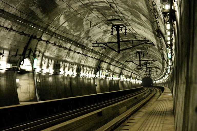 Тоннель Сэйкан (Япония)