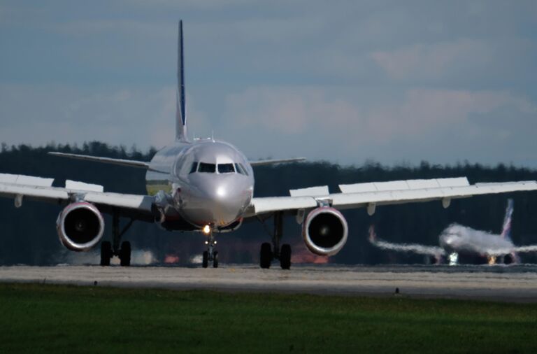 Airbus A320 в аэропорту Шереметьево в Москве