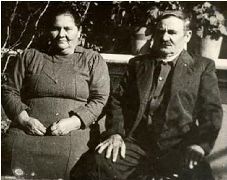 Бабушка и дедушка Орасио Агустина Уальтера – Каталина Хааг и Педро Уальтер.