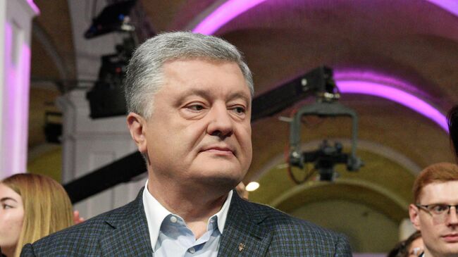 Петр Порошенко на съезде партии Европейская солидарность в Киеве