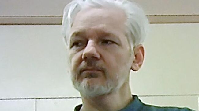 Основатель WikiLeaks Джулиан Ассанж в тюрьме Белмарш в Лондоне