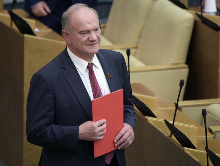 Руководитель фракции политической партии КПРФ в Государственной Думе РФ Геннадий Зюганов на пленарном заседании Государственной Думы РФ.  18 июня 2019