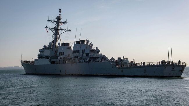 Эсминец ВМС США Карни (Carney DDG64) в порту Одессы 