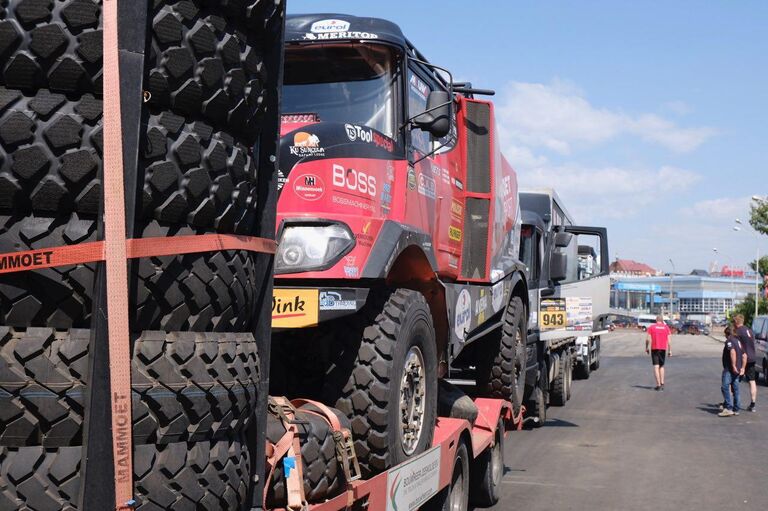 Машины к ралли готовы. Ралли Шелковый путь-2019